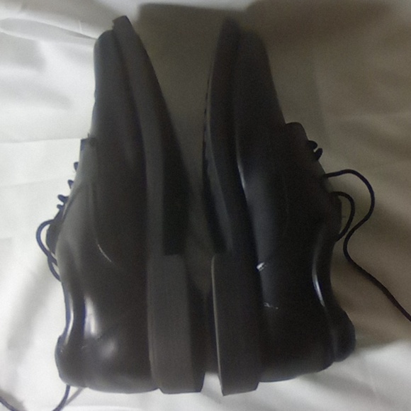 Men's dress shoes size 11 BLACK DRESS SHOES - Picture 5 of 5